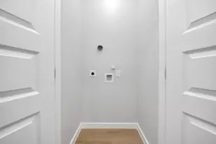 9826 Nedwald St, Houston, TX 77029 - Photo 37