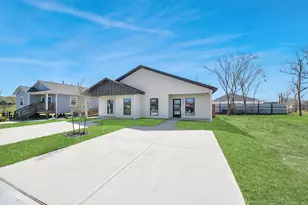 9826 Nedwald St, Houston, TX 77029 - Photo 47