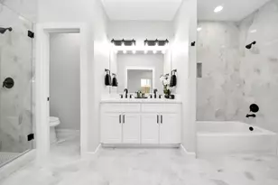 9826 Nedwald St, Houston, TX 77029 - Photo 39