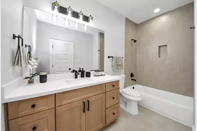 9826 Nedwald Street, Houston, TX 77029 - Photo 17