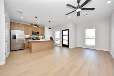 9826 Nedwald Street, Houston, TX 77029 - Photo 5