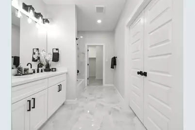 9826 Nedwald Street, Houston, TX 77029 - Photo 43