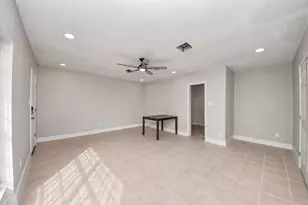 10340 Rebel Rd, Houston, TX 77016 - Photo 19