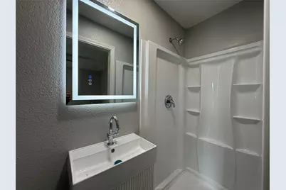 6811 Mike Street, Hitchcock, TX 77563 - Photo 9