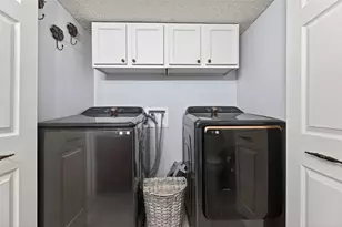 11622 Village Pl Dr, Houston, TX 77077 - Photo 19