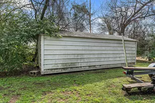 312 E Murchison St, Palestine, TX 75801 - Photo 17