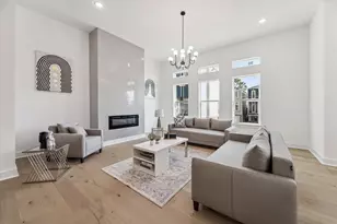 2122 Oatfield Dr, Houston, TX 77018 - Photo 9