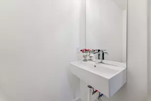 2122 Oatfield Dr, Houston, TX 77018 - Photo 17