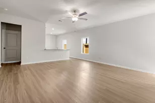 6513 Winter Elm St, Houston, TX 77048 - Photo 3
