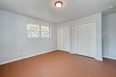 2946 Dragonwick Drive, Houston, TX 77045 - Photo 11