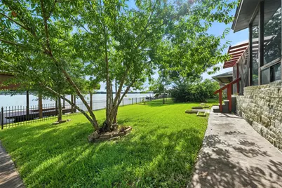 1046 Lake View Drive, Montgomery, TX 77356 - Photo 9