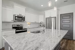 2406 Lightfoot Ln, Bryan, TX 77803 - Photo 17