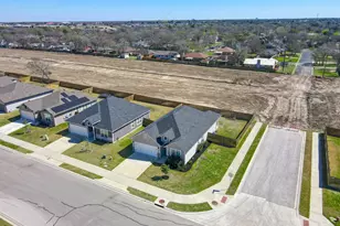 2406 Lightfoot Ln, Bryan, TX 77803 - Photo 31