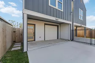 7809 Dyer St, Houston, TX 77088 - Photo 27