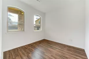 12726 Plummersville St, Houston, TX 77072 - Photo 5