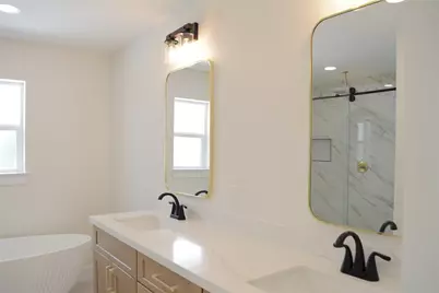 418 Briar Hill Drive, Houston, TX 77042 - Photo 31