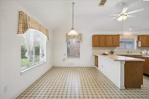 2726 N Larkspur Cir, Pearland, TX 77584 - Photo 11