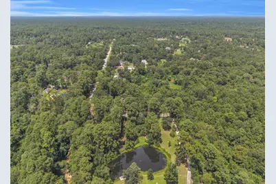 33102 Rollingwood Drive, Pinehurst, TX 77362 - Photo 37