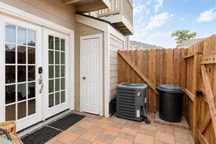 11710 Southlake Dr, Houston, TX 77077 - Photo 11