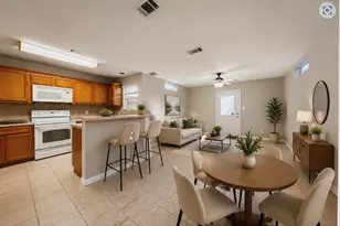 614 Foster St, Tomball, TX 77375 - Photo 5