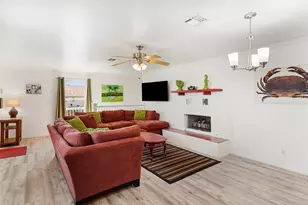 726 91st St, Galveston, TX 77554 - Photo 13