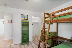 726 91st St, Galveston, TX 77554 - Photo 25