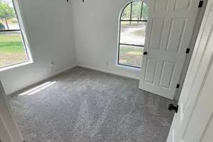1213 W Jefferson St, Brenham, TX 77833 - Photo 9