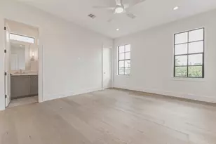 6911 Hartland Ave, Houston, TX 77055 - Photo 43