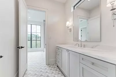 6911 Hartland Avenue, Houston, TX 77055 - Photo 41