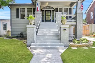 3921 Ave P 1/2, Galveston, TX 77550 - Photo 3