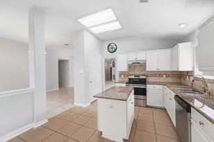234 Darby Trails Dr, Sugar Land, TX 77479 - Photo 9
