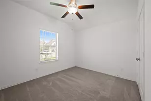 15322 Lake Front Dr, Mont Belvieu, TX 77523 - Photo 27