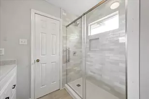5911 Santa Cecilia Ln, Houston, TX 77017 - Photo 15