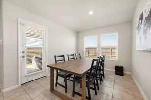 10402 Deussen Ln, Texas City, TX 77591 - Photo 13