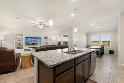 10402 Deussen Lane, Texas City, TX 77591 - Photo 9