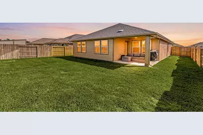 10402 Deussen Lane, Texas City, TX 77591 - Photo 3