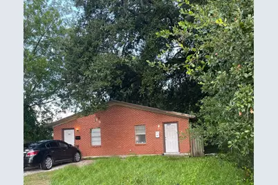 306 Lake Road, Galveston, TX 77568 - Photo 1