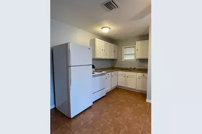 306 Lake Road, Galveston, TX 77568 - Photo 7