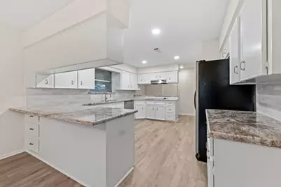 8022 Bayside Boulevard, Beach City, TX 77523 - Photo 7