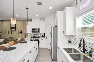 8406 Parnell St, Houston, TX 77051 - Photo 17