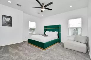 8406 Parnell St, Houston, TX 77051 - Photo 9