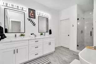 8406 Parnell St, Houston, TX 77051 - Photo 25
