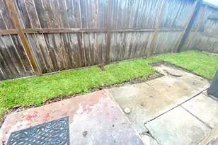 10122 Shadow Wood Dr, Houston, TX 77043 - Photo 19