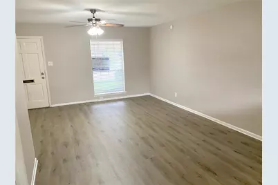 10122 Shadow Wood Drive #12, Houston, TX 77043 - Photo 3