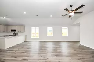18720 Loom dr, Conroe, TX 77306 - Photo 11