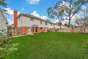 810 Noble Springs Rd, Houston, TX 77062 - Photo 27