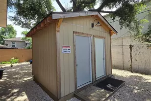3910 Dallas St, Houston, TX 77023 - Photo 9