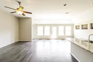 12519 Tamaron Dr, Texas City, TX 77568 - Photo 5