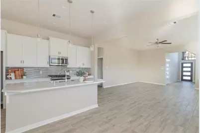 7011 Winterberry Glen Lane, Katy, TX 77493 - Photo 5
