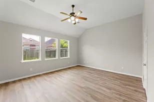 8911 Willow Wind Ln, Houston, TX 77083 - Photo 21